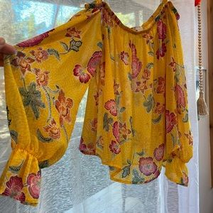 Off shoulder sheer crop top